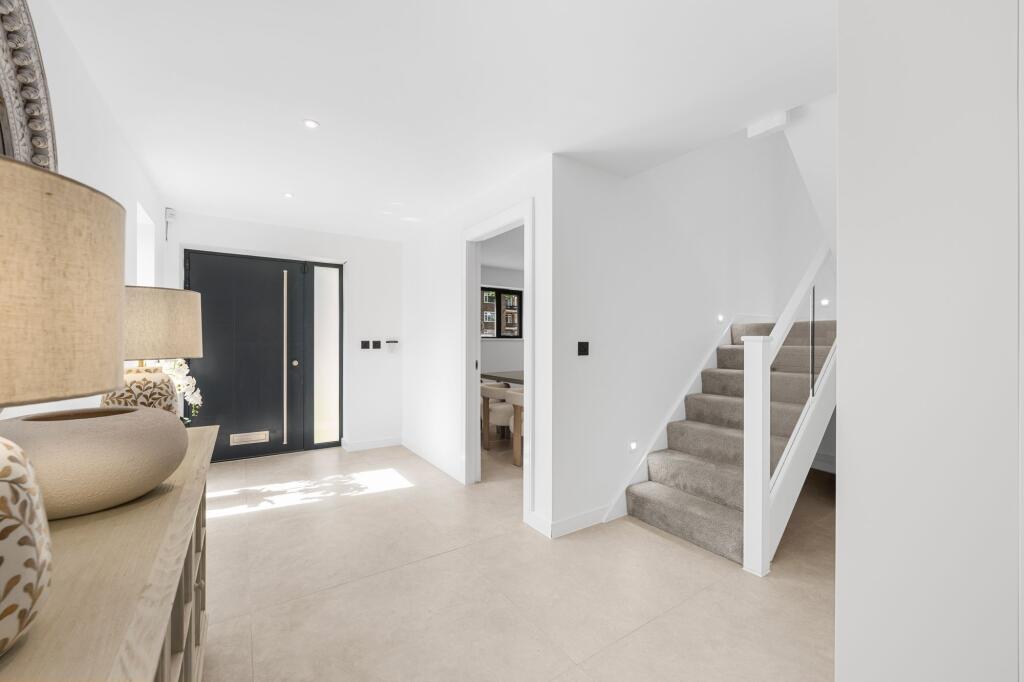 House in Manchester M7, Greater Manchester - View 5