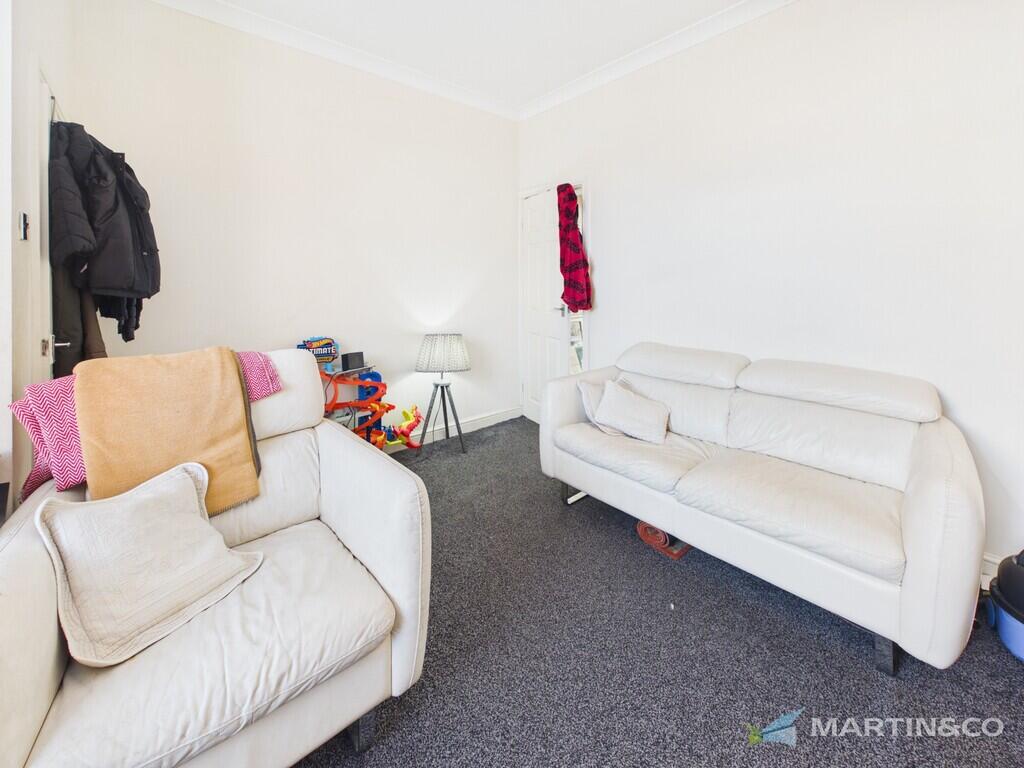 Aintree Road, Blackpool, FY4 photo 3