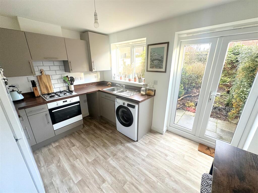 Windsor Way, Carlisle photo 2