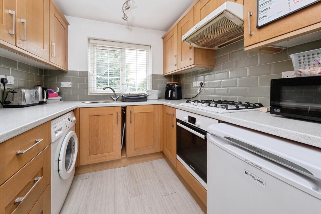 House in Milton Keynes, Bancroft Park, Stantonbury - View 3