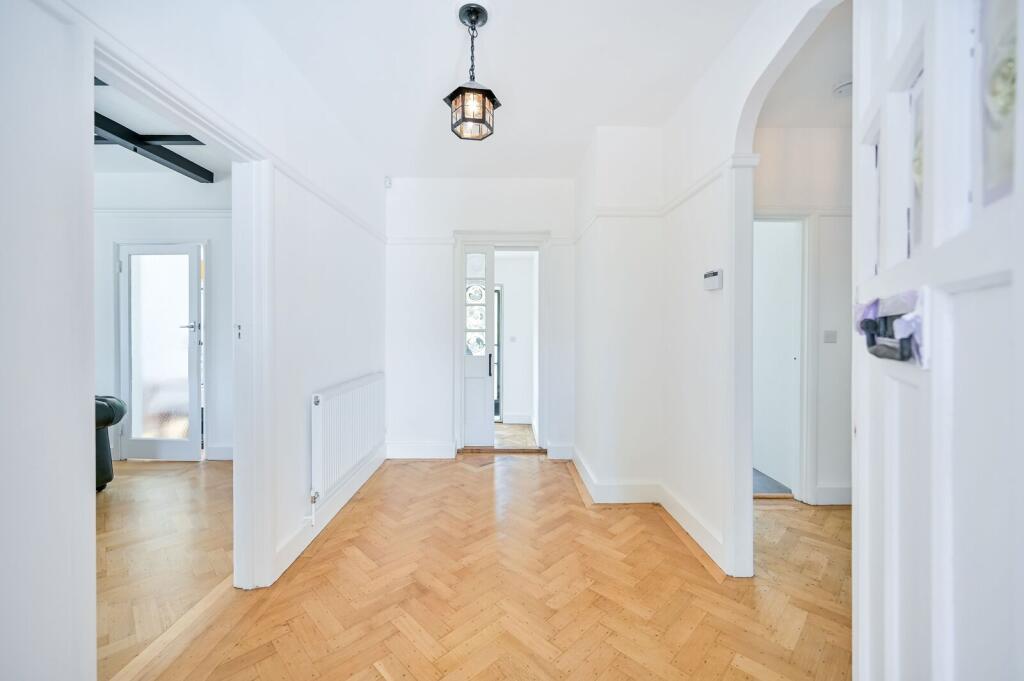 House in Twickenham - View 4