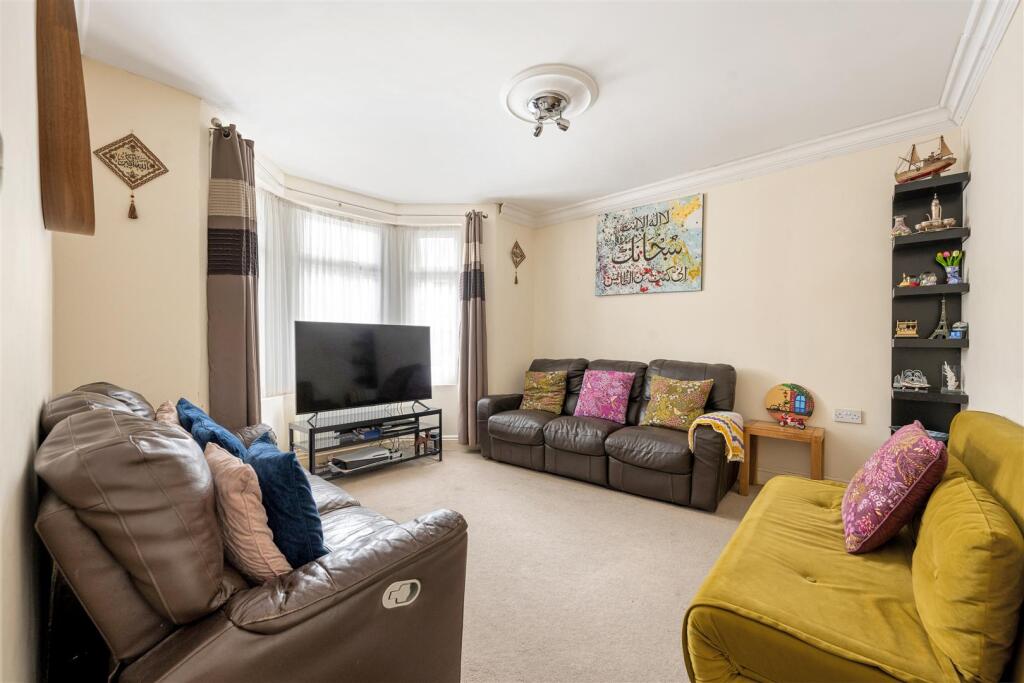 House in London, Walthamstow - View 2