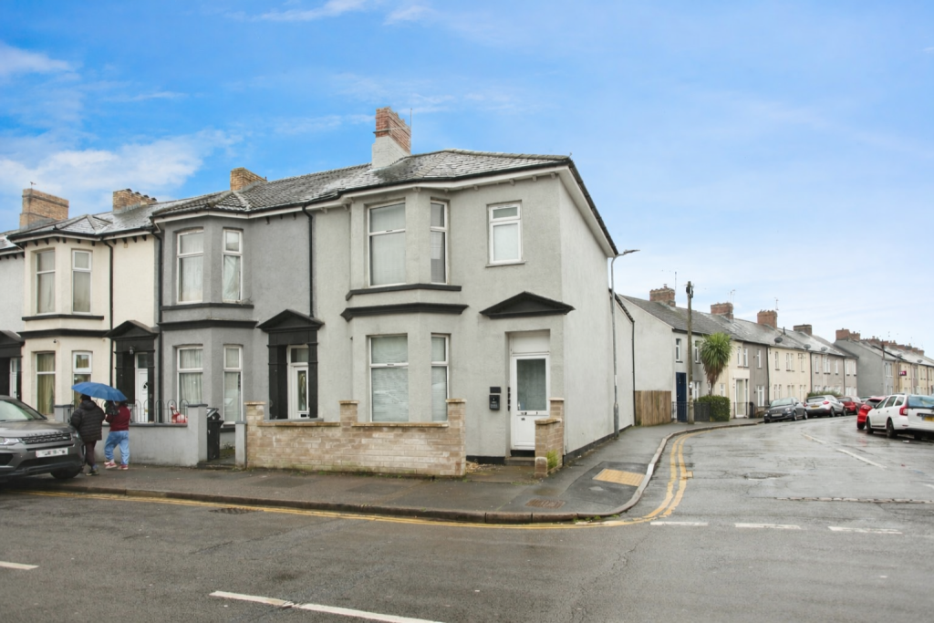 5-bed terraced on Caerleon Road, Newport, NP19, £360,000