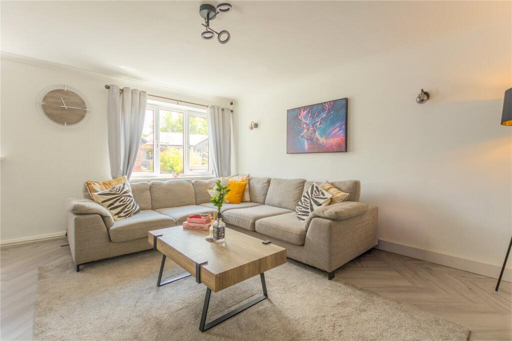 House in Rochdale, Greater Manchester - View 4