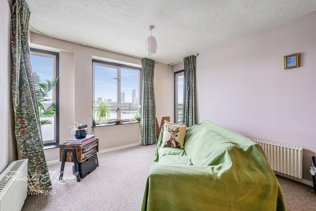Apartment in London, St. George in the East, Shadwell - View 2