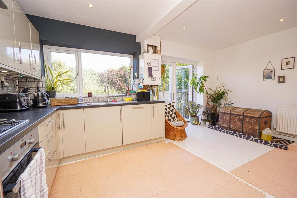House in Tonbridge - View 3