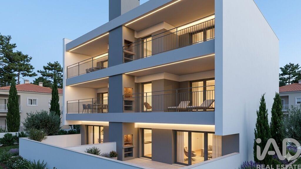 Main image of property: Setúbal, Seixal