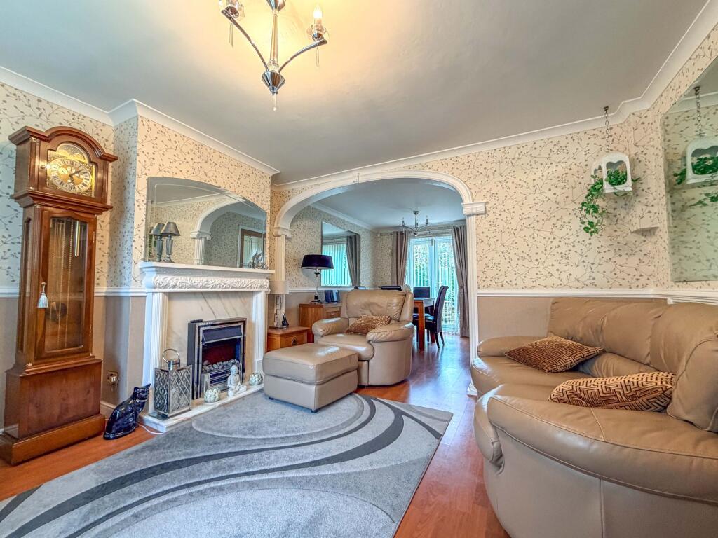 House in Nuneaton and Bedworth, Collycroft - View 2
