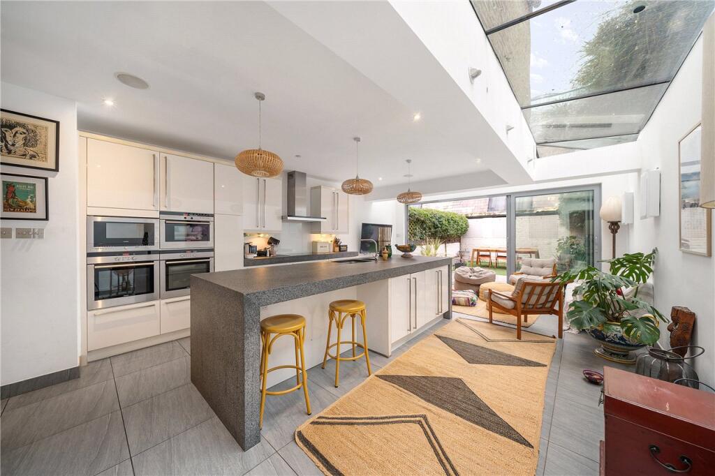 Main image of property: Sedlescombe Road, London, SW6