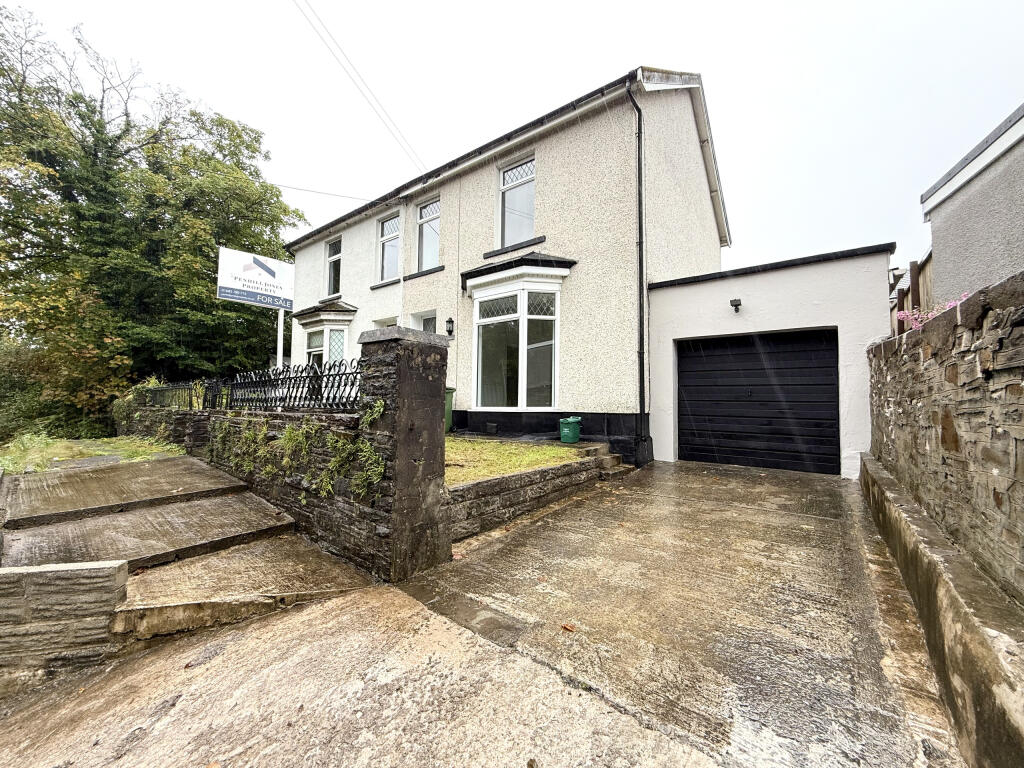 3-bed semi-detached on Gorphwysfa, Hirwaun Road, Trecynon, Aberdare, £190,000