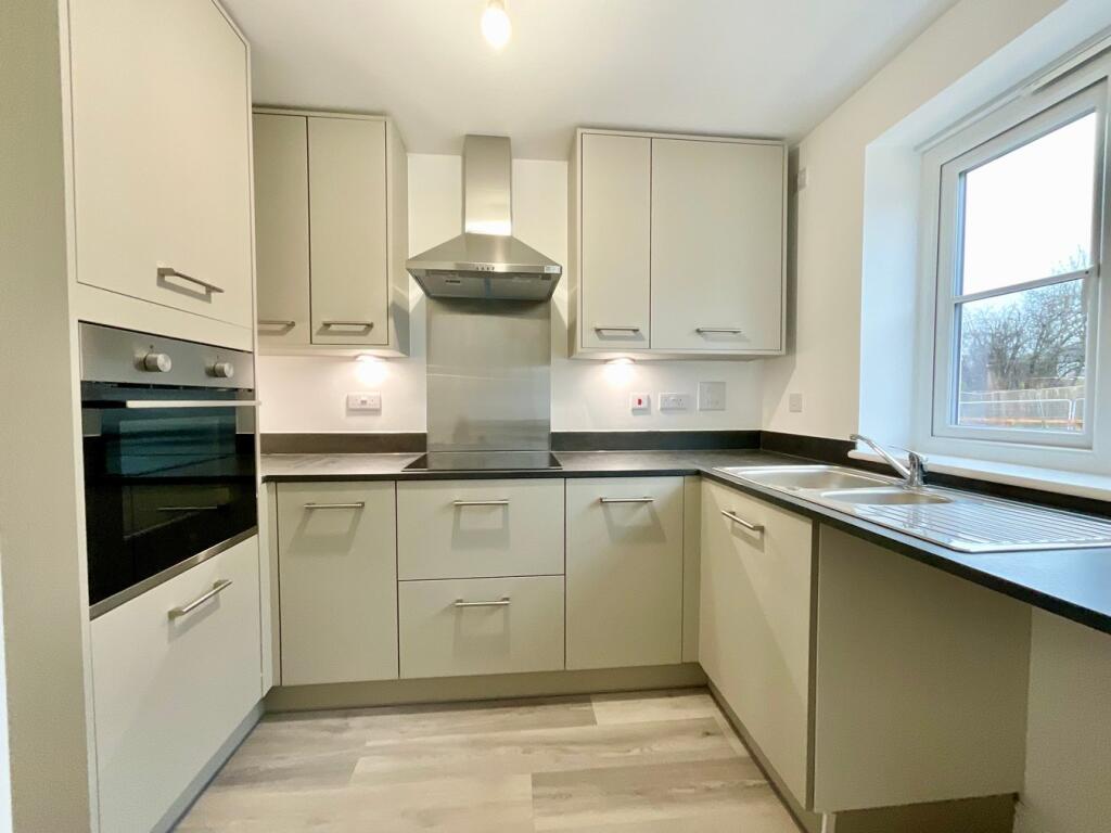 Saturn Road, Caerleon, Newport, NP18 photo 3
