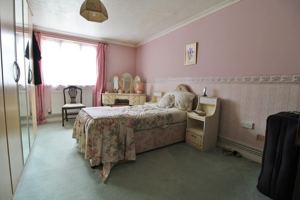 Apartment in Portsmouth - View 3