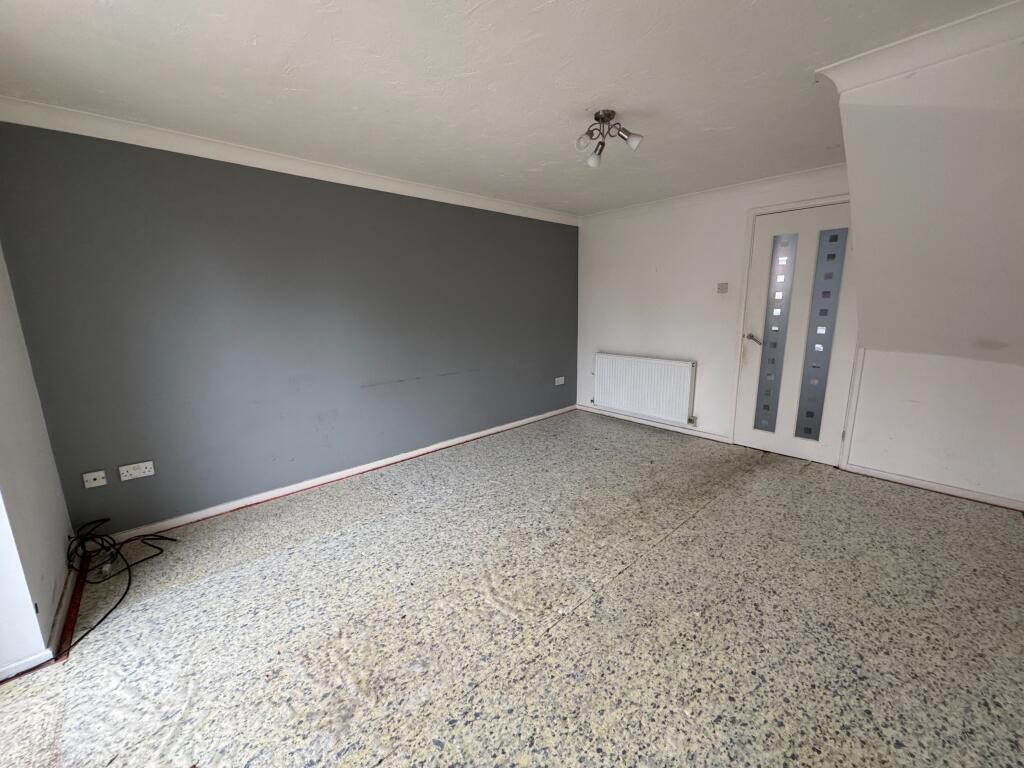 Maple Way, Branston, Burton-on-Trent, DE14 photo 2