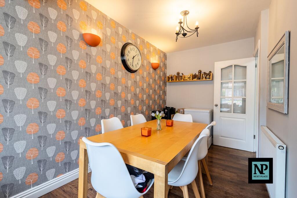 House in Tamworth, Staffordshire - More