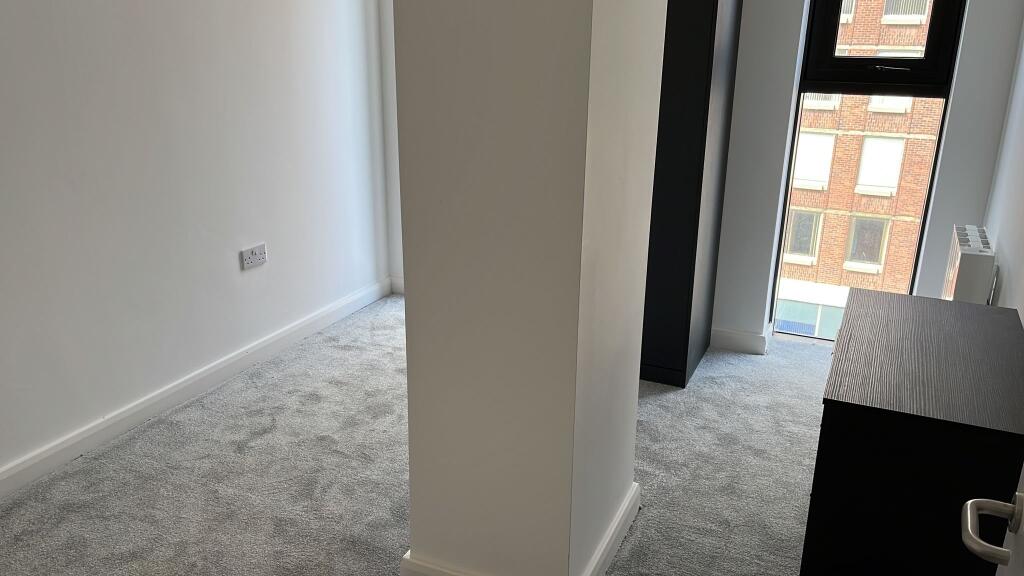 Apartment in Preston - View 5