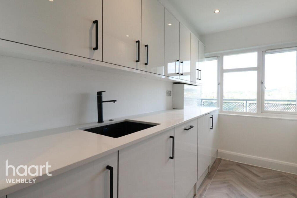 Apartment in London, Kilburn - View 5
