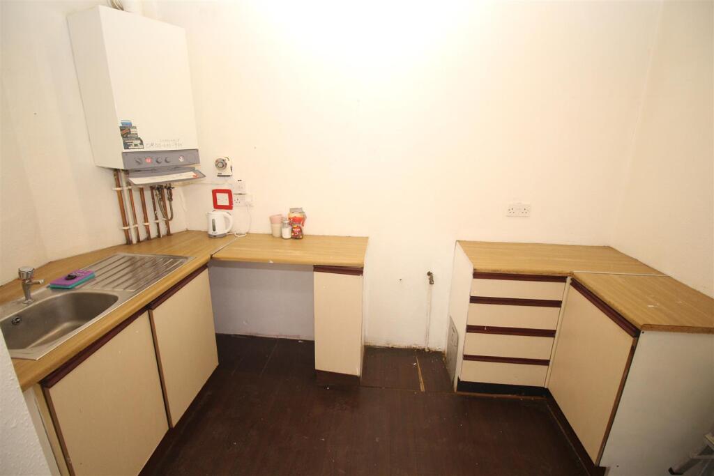 Apartment in Paisley - View 5