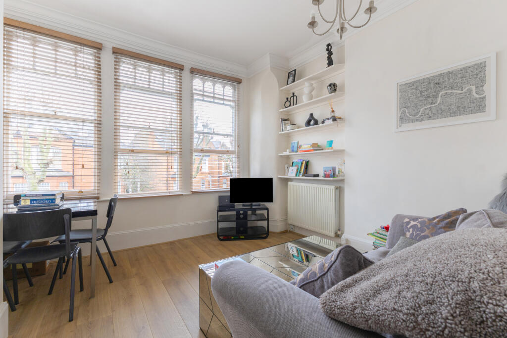 Apartment in London - View 5