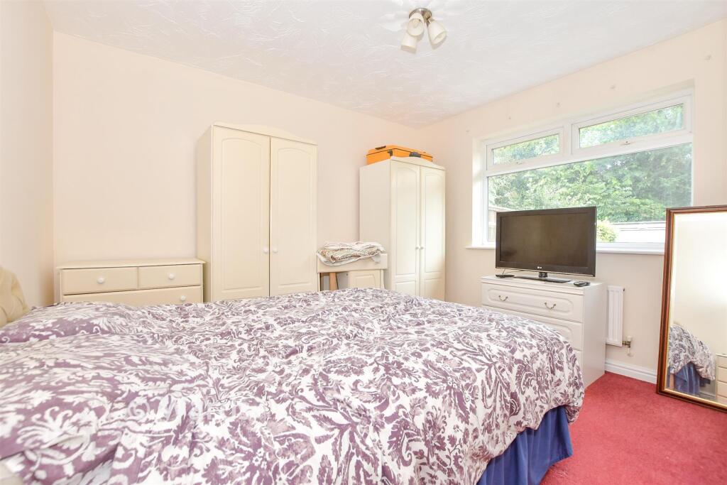 House in Tonbridge - More