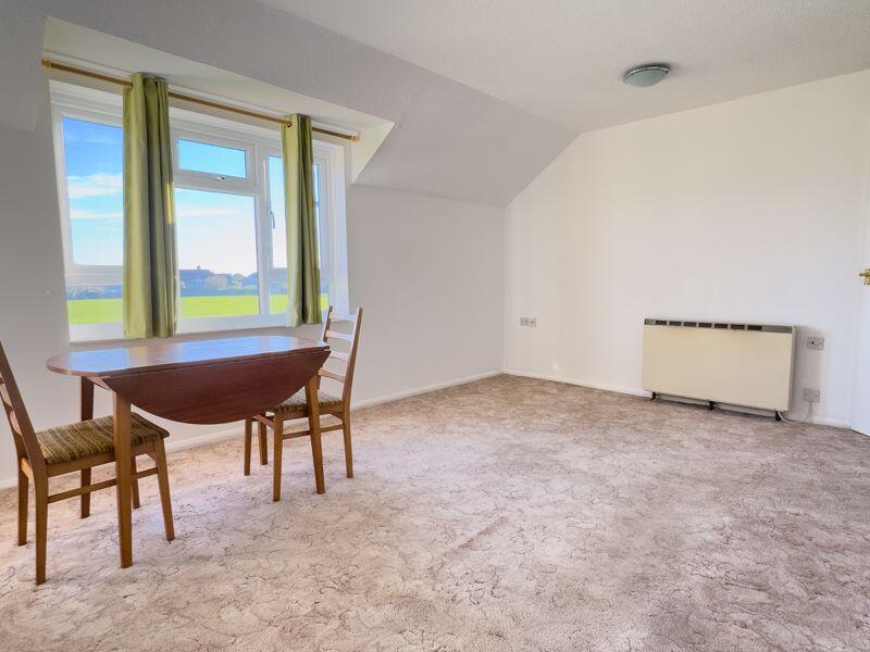 Kingfisher Court,  Middleton on Sea photo 4