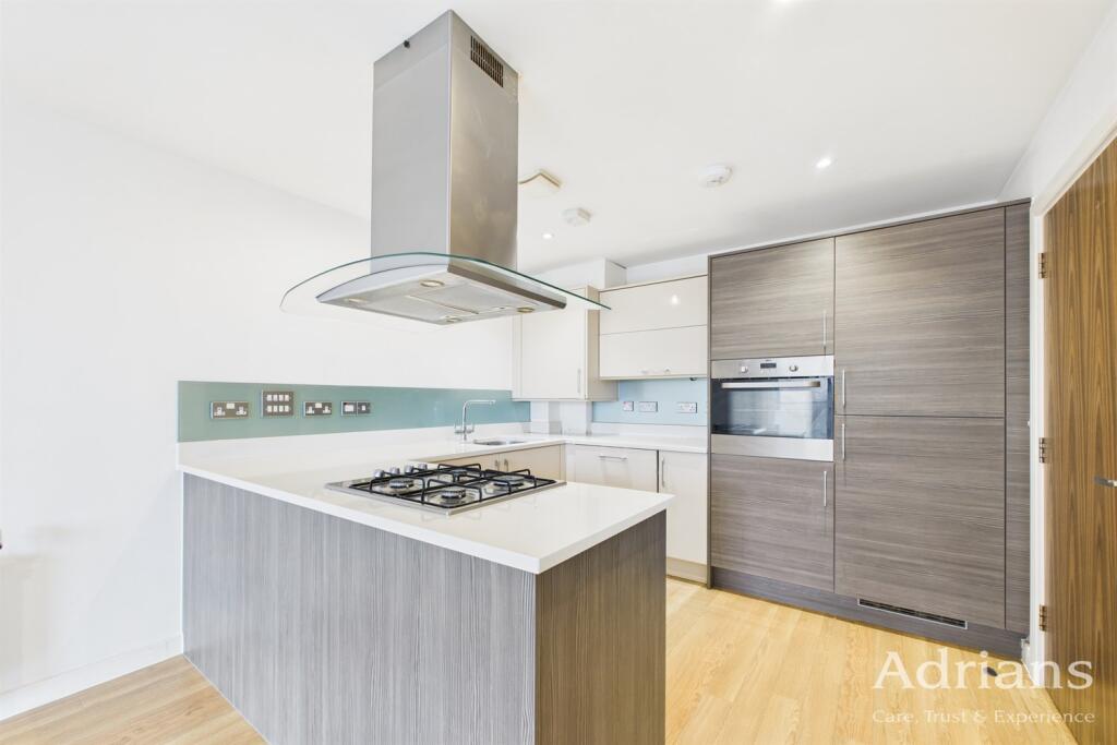 Apartment in Chelmsford - View 6