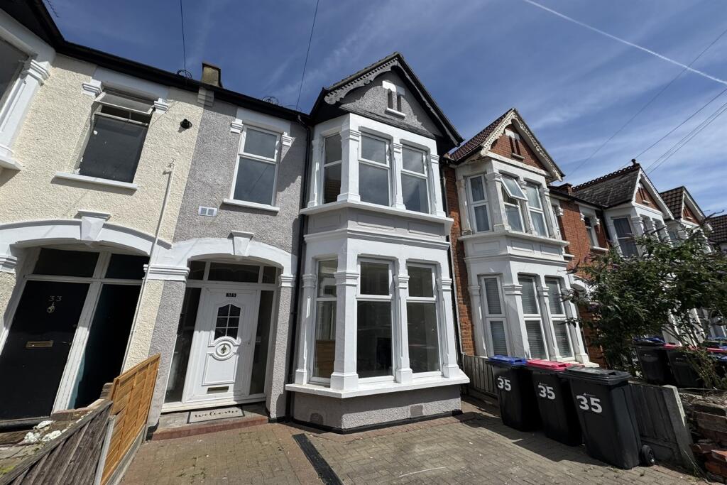 Main image of property: Central Avenue, Southend on Sea