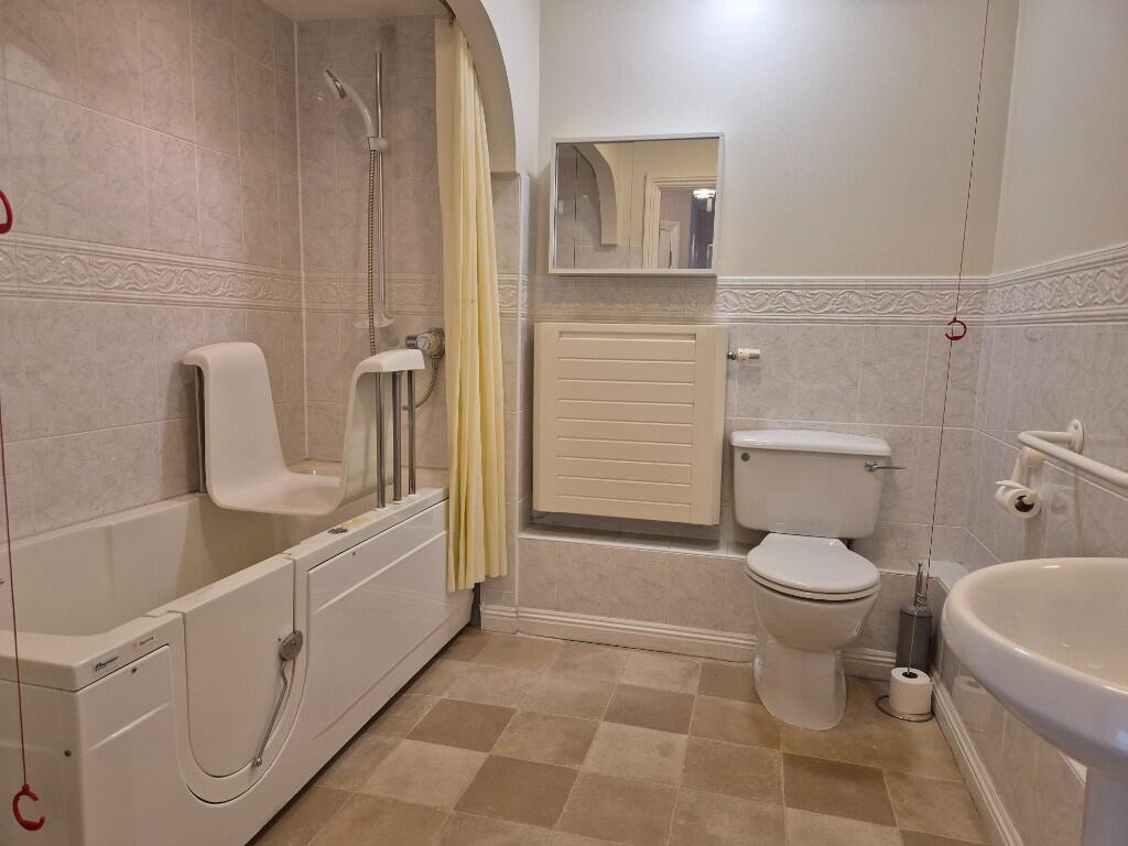 Additional image 5 of 27 Brook Court, Burcot Lane, Bromsgrove, Worcs, B60 1AD