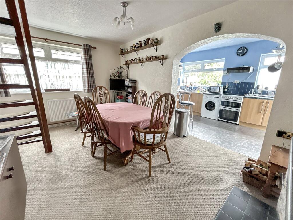 House in Sidcup, Halfway Street, Longlands - View 4