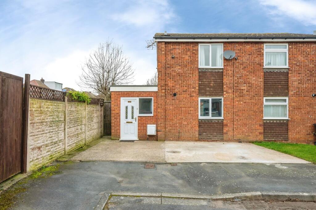 Chestnut Close, Kingsbury, Tamworth