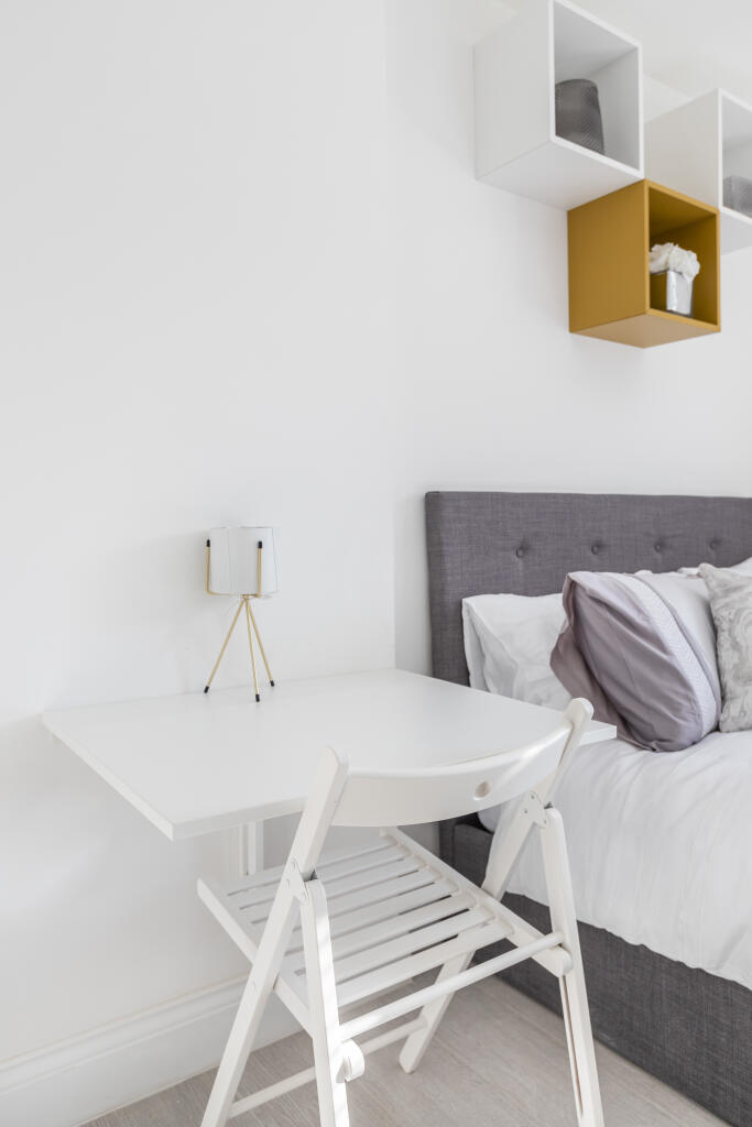 Main image of property: Room 4, 21 Harrington Square London NW1