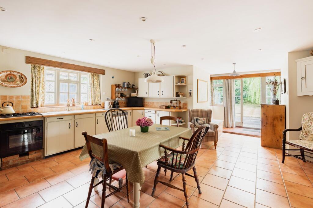 House in King's Lynn and West Norfolk, Castle Acre - View 2