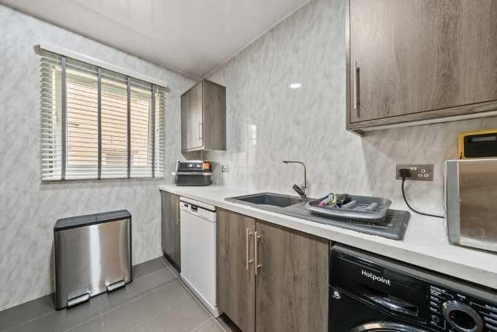 0/1, 16b Carmyle Avenue, Glasgow - View 6