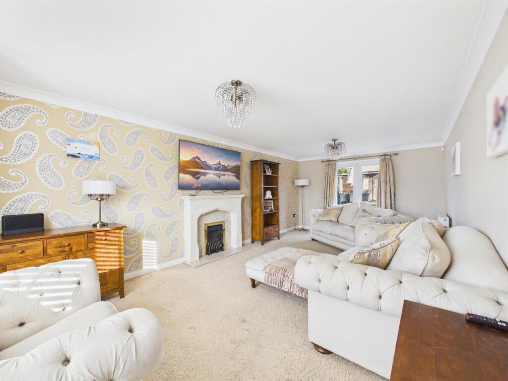 Cotterdale Close, Bridlington photo 2