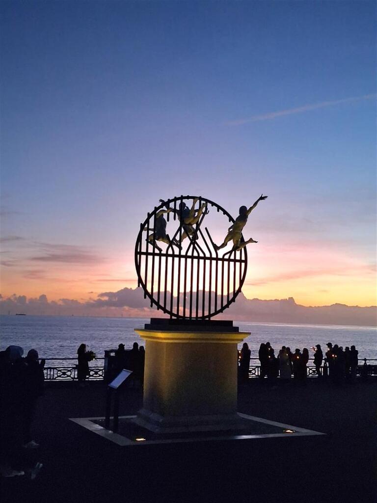 Kings Esplanade, Hove - More