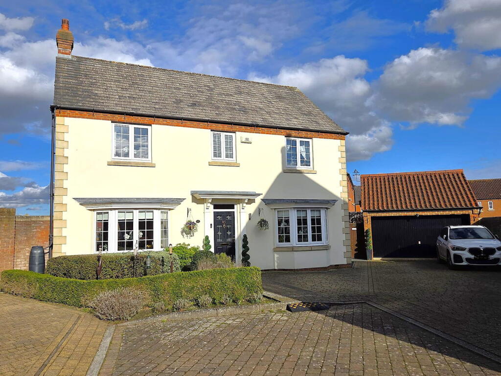 Main image of property: Nursery Close, Potton SG19 2QE