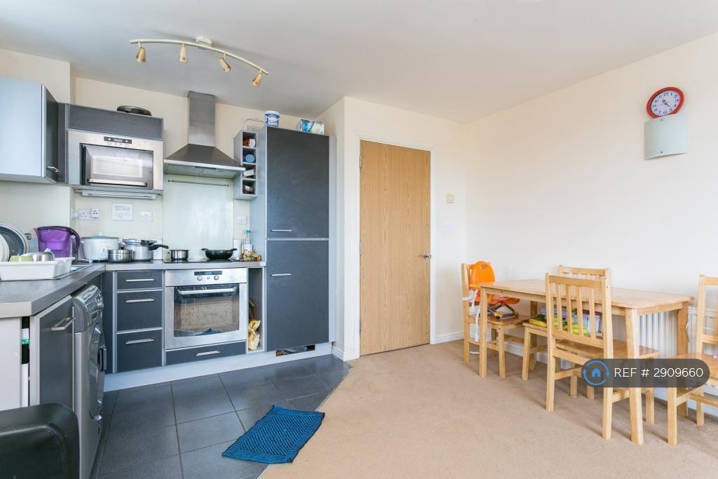 Apartment in London - More