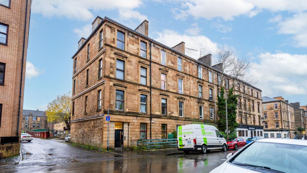 Apartment in Glasgow, Crosshill - View 2