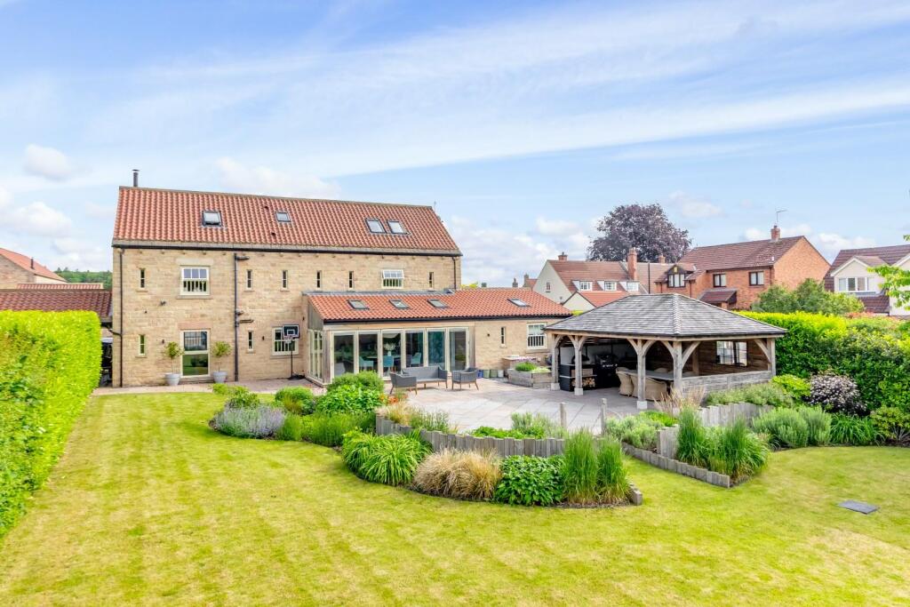 Main image of property: Park Corner Fold, Scriven, Knaresborough