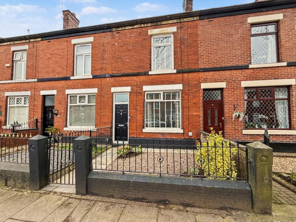 Main image of property: Nipper Lane, Whitefield, M45