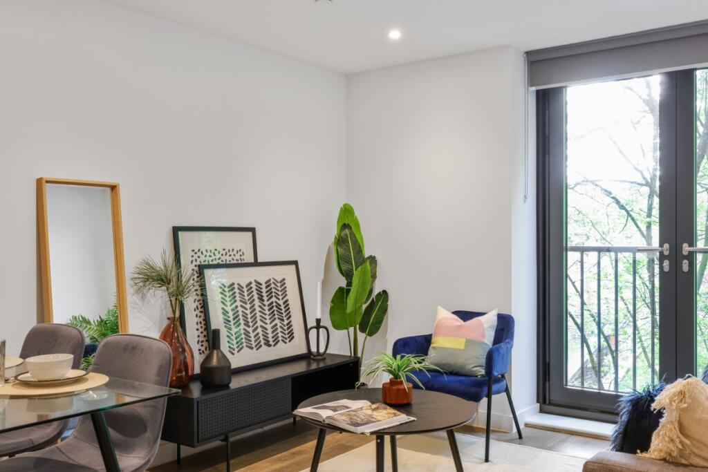 Main image of property: Castle Park View, Castle Street, Bristol, BS2 0ND