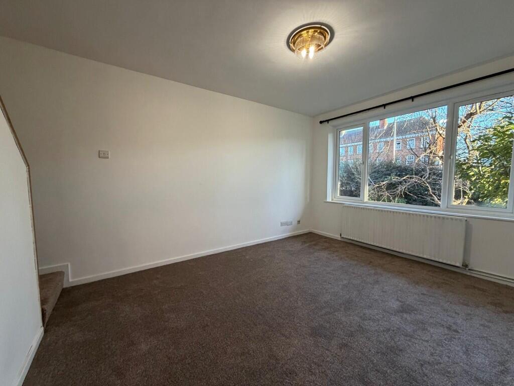 Main image of property: Ballards Lane, London, N3