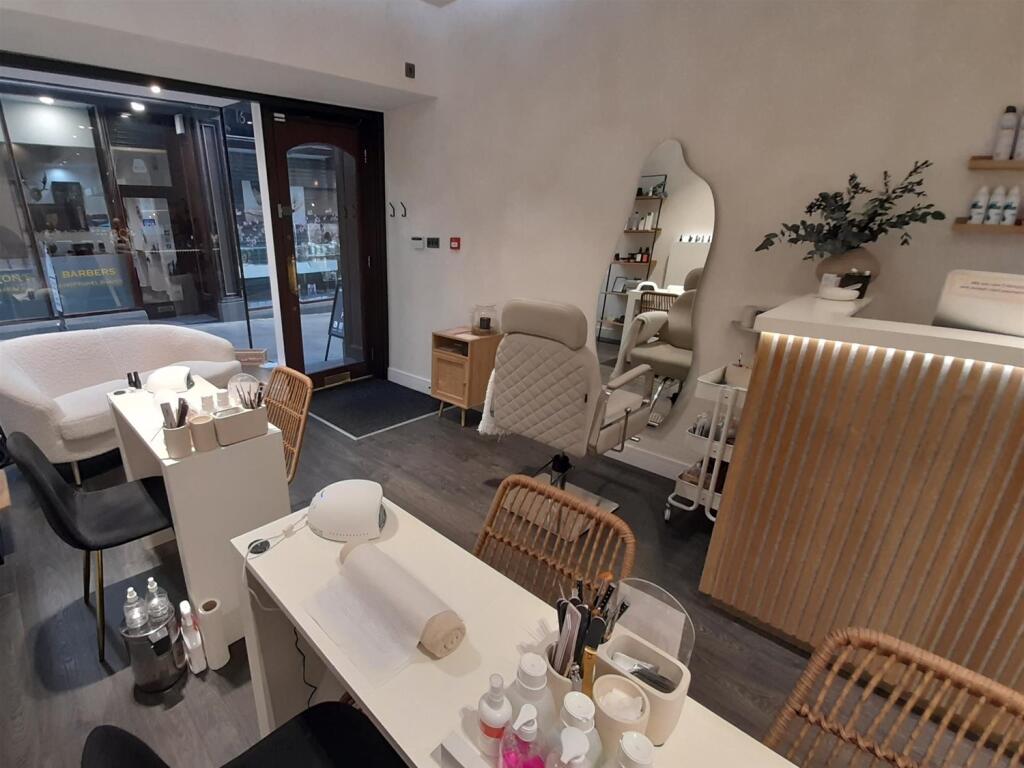 Main image of property: Beauty, Therapy & Tanning, West Yorkshire