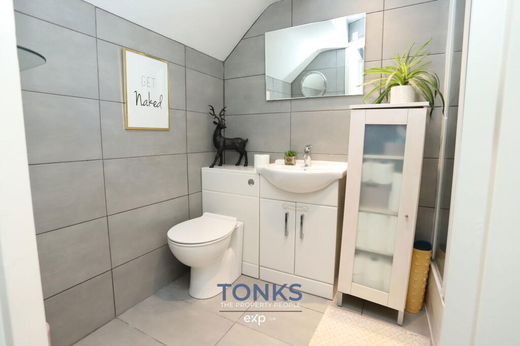 Additional image 15 of Spacious & tucked away in heart of Halesowen – The Rosegardens, Hagley Rd, B63 4JE