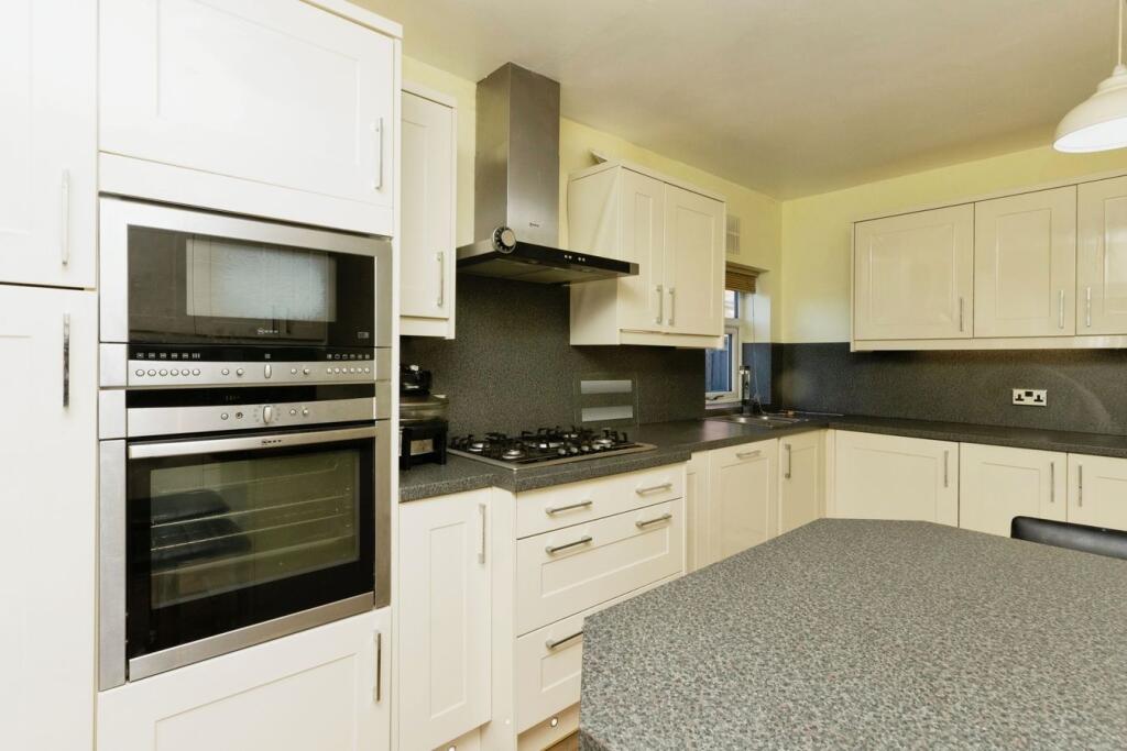 House in Clacton-on-Sea, Great Clacton - More
