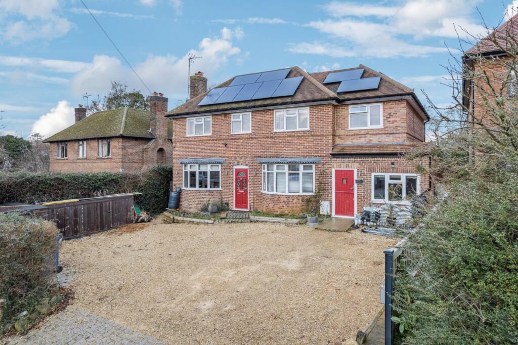 Main image of property: Chestnut Avenue, Chesham, Buckinghamshire, HP5