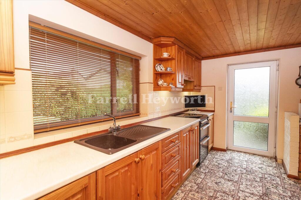 House in Lancaster, Carnforth - More