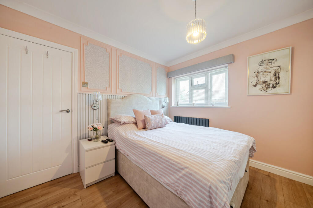 Leesons Hill, Orpington - View 5