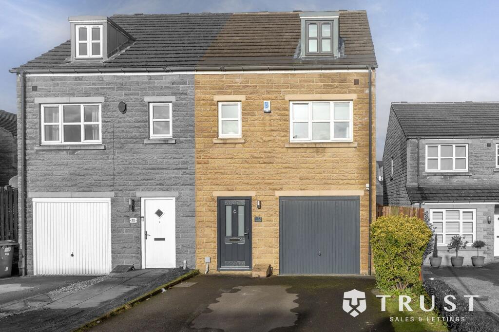 Main image of property: Honey Hall Ing, Huddersfield, HD2