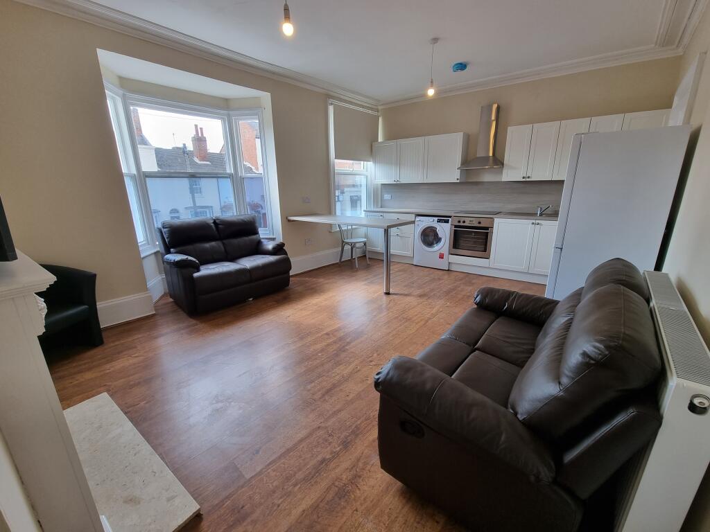 Apartment in Coventry - View 3