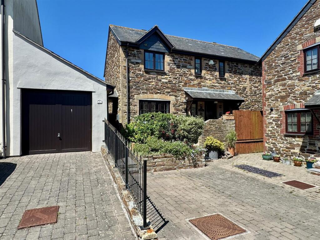 4-bed detached on Down Thomas, Plymouth, £485,000